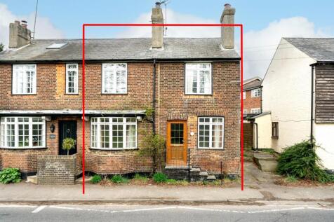 2 bedroom semi-detached house for sale