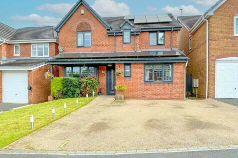 5 bedroom detached house for sale