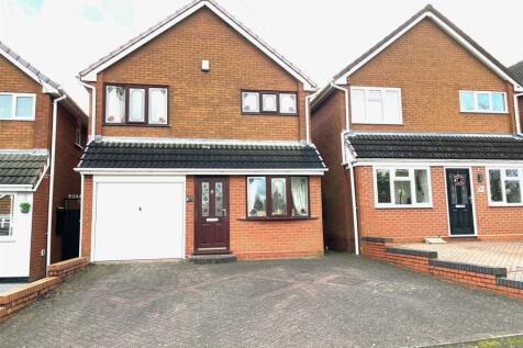 Pebblemill Close, Cannock 4 bed detached house for sale