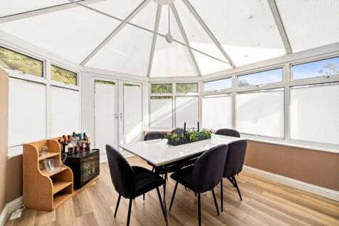 The Street, Eythorne, Dover, CT15 3 bed end of terrace house for sale