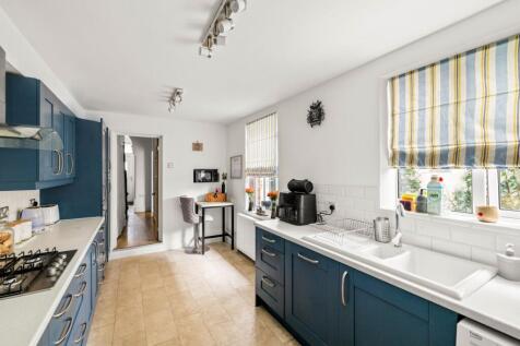 Buckland Avenue, Dover, CT16 3 bed terraced house for sale