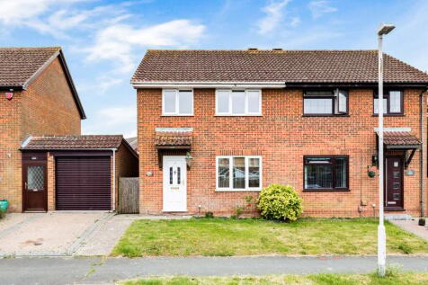 Cranleigh Drive, Whitfield, Dover, CT16 3 bed semi