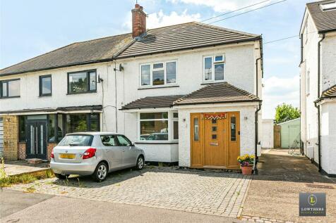 3 bedroom semi-detached house for sale