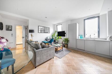 Oldham Terrace, London, W3 1 bed flat for sale