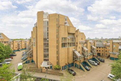Asher Way, London E1W 2 bed flat for sale