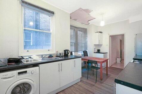 Lymington Avenue, London, N22 3 bed terraced house for sale