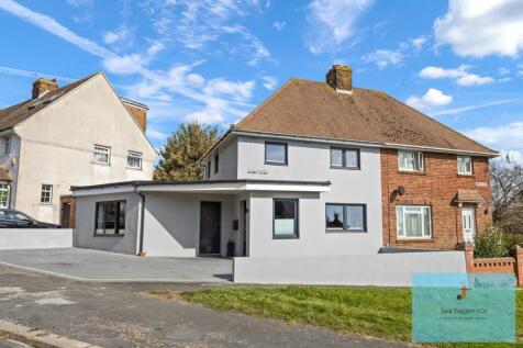 4 bedroom semi-detached house for sale