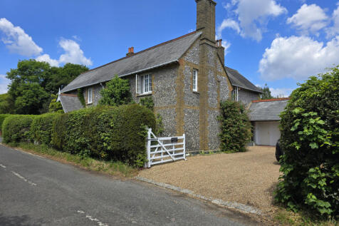 Hazelwood Lane, Coulsdon, CR5 6 bed detached house for sale