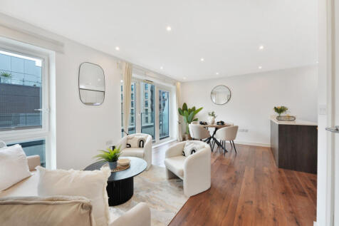 Enterprise Way, London, SW18 2 bed penthouse for sale