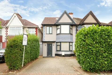 5 bedroom semi-detached house for sale