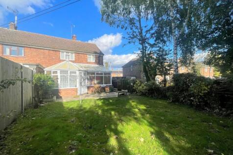 St. Andrews Place, Melton... 3 bed semi