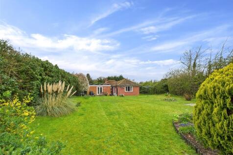 Sandy Lane, Sternfield, Saxmundham... 4 bed bungalow for sale