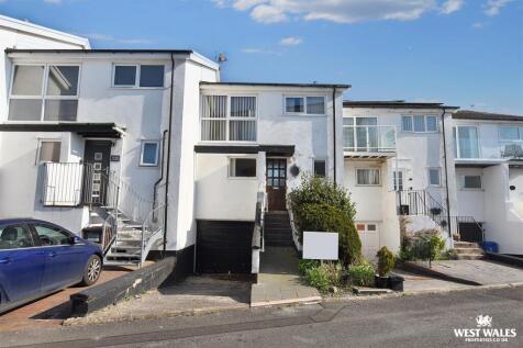 Captains Walk, Saundersfoot 3 bed terraced house for sale