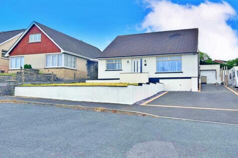 Clareston Close, Haverfordwest 4 bed detached bungalow for sale