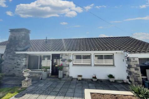 5 bedroom detached bungalow for sale