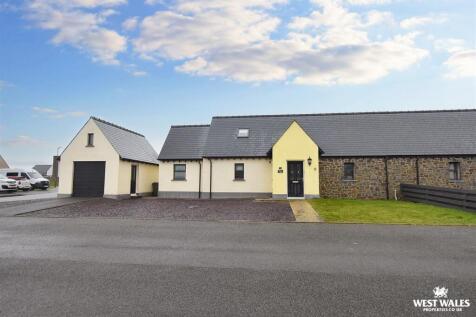 Cuffern, Nr Roch 3 bed cottage for sale