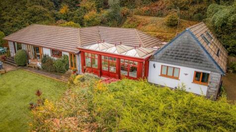 Pembroke Ferry, Pembroke Dock 3 bed detached bungalow for sale