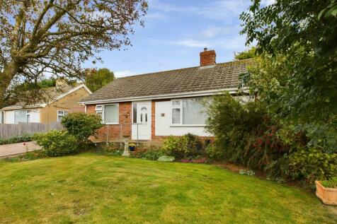 2 bedroom detached bungalow for sale