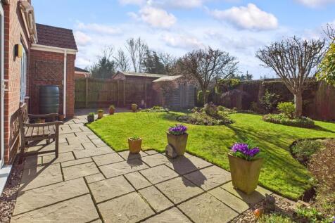 Horseshoe Court, Wisbech PE14 2 bed detached bungalow for sale