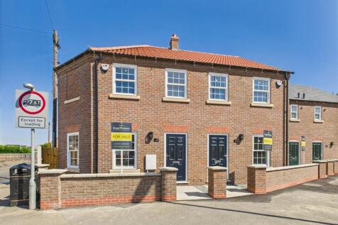 2 bedroom end of terrace house for sale