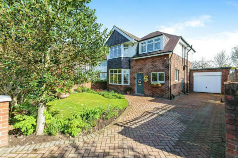 Heyhouses Lane,  Lytham St. Annes, FY8 4 bed detached house for sale