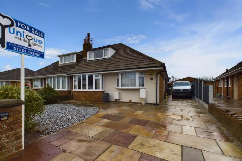 Folkestone Road,  Lytham St. Annes, FY8 4 bed bungalow for sale