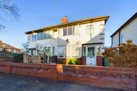 Crystal Grove,  Lytham St. Annes, FY8 3 bed semi