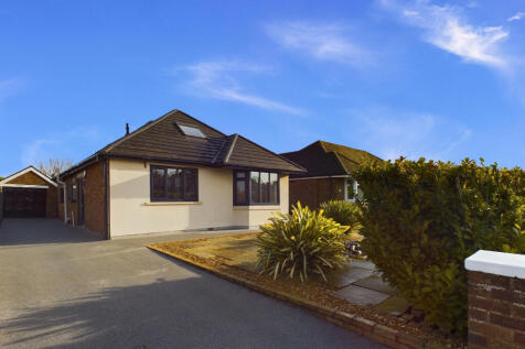 Bartle Road,  Lytham St. Annes, FY8 4 bed bungalow for sale