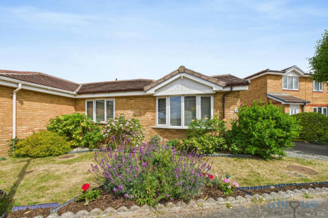 The Hawthorns,  Lytham St. Annes, FY8 2 bed bungalow for sale