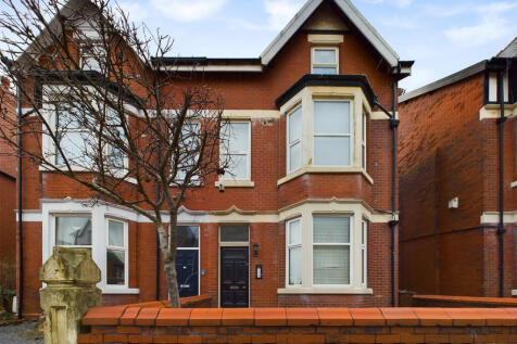 All Saints Road,  Lytham St. Annes, FY8 2 bed apartment for sale