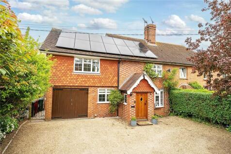 Station Road, Loxwood, Billingshurst... 4 bed semi