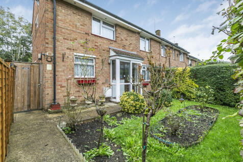 Timperley Gardens, Redhill 3 bed end of terrace house for sale