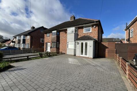 3 bedroom semi-detached house for sale