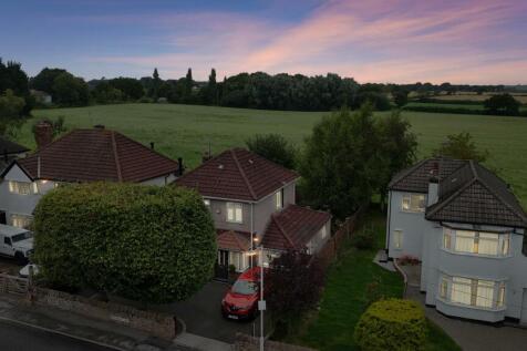 Whitehouse Lane, Heswall, Wirral 3 bed detached house for sale