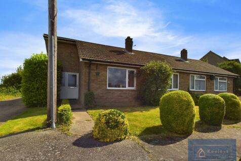 3 bedroom semi-detached bungalow for sale