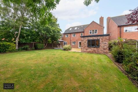 5 bedroom detached house for sale