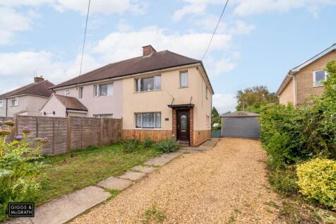 3 bedroom semi-detached house for sale