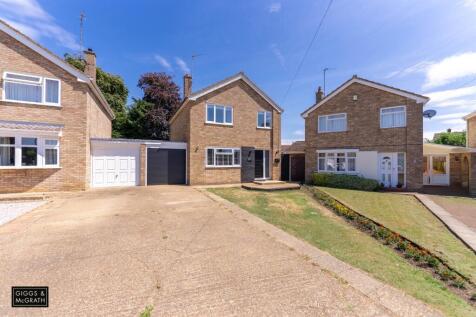 4 bedroom link detached house for sale