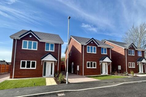 Chester Road South, Kidderminster 4 bed detached house for sale