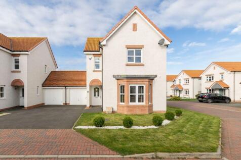 3 Robert Louis Way, North Berwick... 4 bed link detached house for sale
