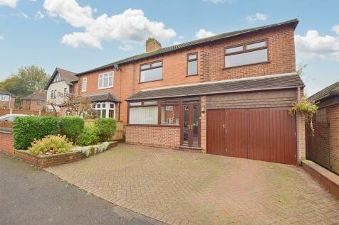 4 bedroom semi-detached house for sale