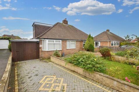 3 bedroom semi-detached bungalow for sale