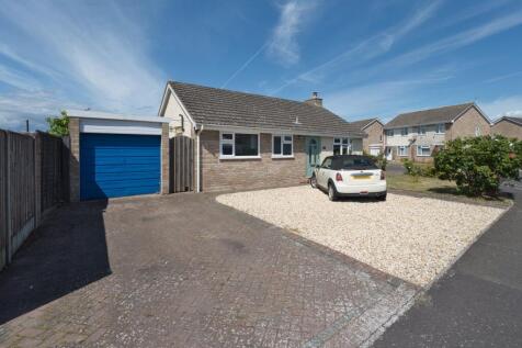 2 bedroom bungalow for sale