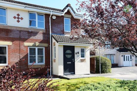4 bedroom semi-detached house for sale
