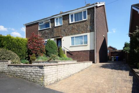 High Bank Avenue, Stalybridge SK15 3 bed semi