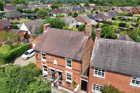 2 bedroom semi-detached house for sale