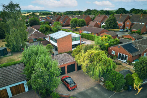Worcester WR6 4 bed detached house for sale