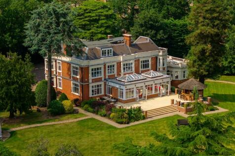 7 bedroom detached house for sale