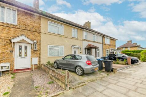 4 bedroom terraced house for sale