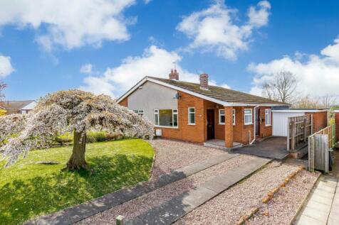 3 bedroom semi-detached bungalow for sale